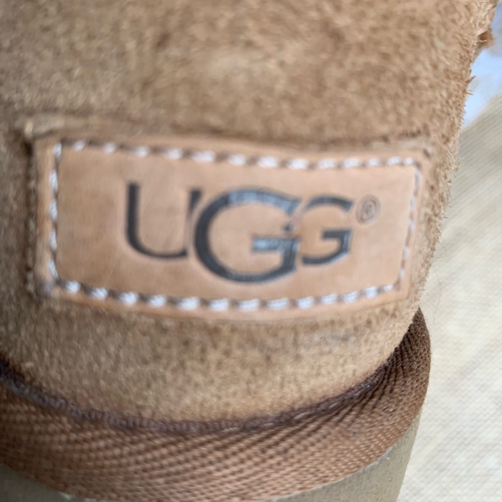 Ugg Bailey Button Boots Size 6 - Picture 11 of 15